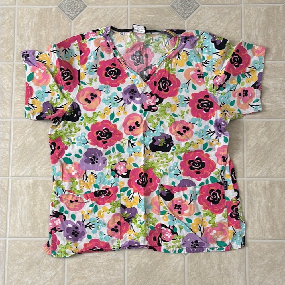 Tafford Floral Scrubs